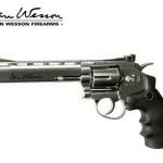 Descubra o revólver chumbo ASG DAN WESSON 6'' SILVER